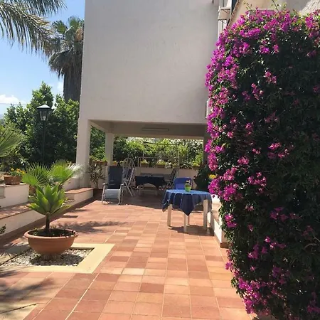 Ponticelli بيت للعطل *